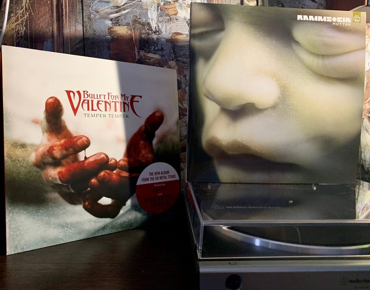 Альбом группы Bullet For My Valentine-Temper Temper на тонком виниле и переиздание альбома Rammstein-Mutter на тяжелом 180-ти граммовом виниле
